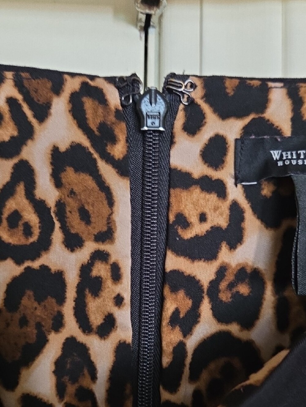 White House Black Market Black Pencil Skirt with Leopard Lining - Picture 3 of 7